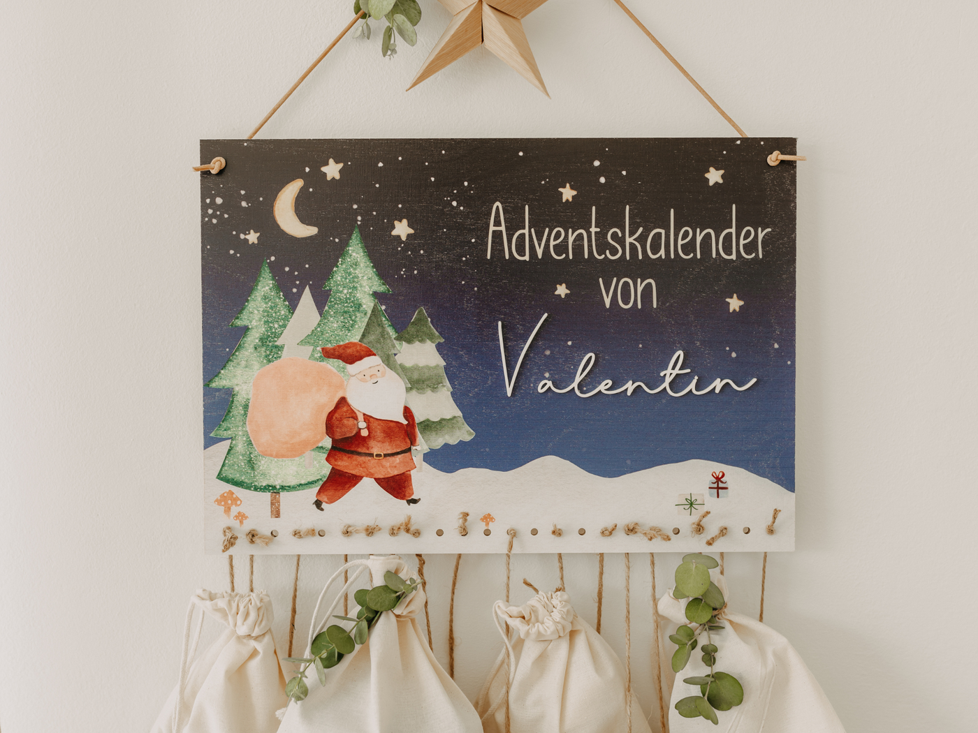 Adventskalender Weihnachtsmann-Motiv & aufgesetztem Namen aus Acryl