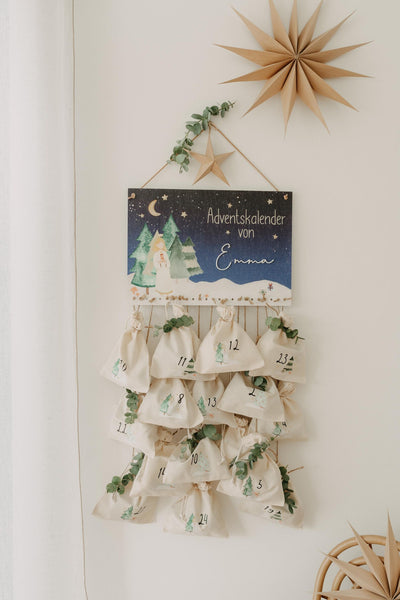 Adventskalender Christkind-Motiv & aufgesetztem Namen aus Acryl