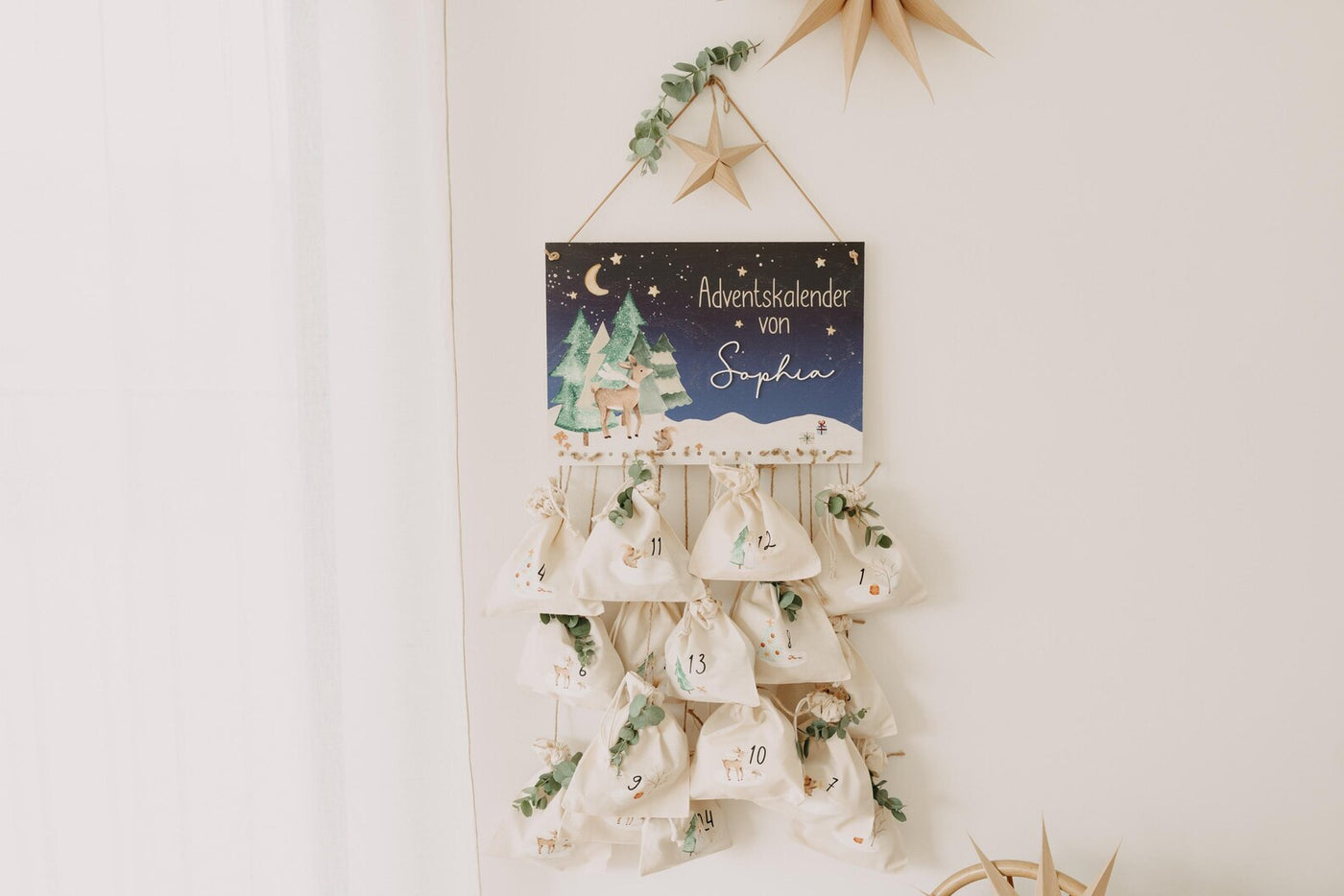 Adventskalender Winterwonderland-Motiv & aufgesetztem Namen aus Acryl