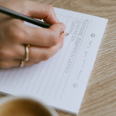 Notizblock "Let´s get shit done"