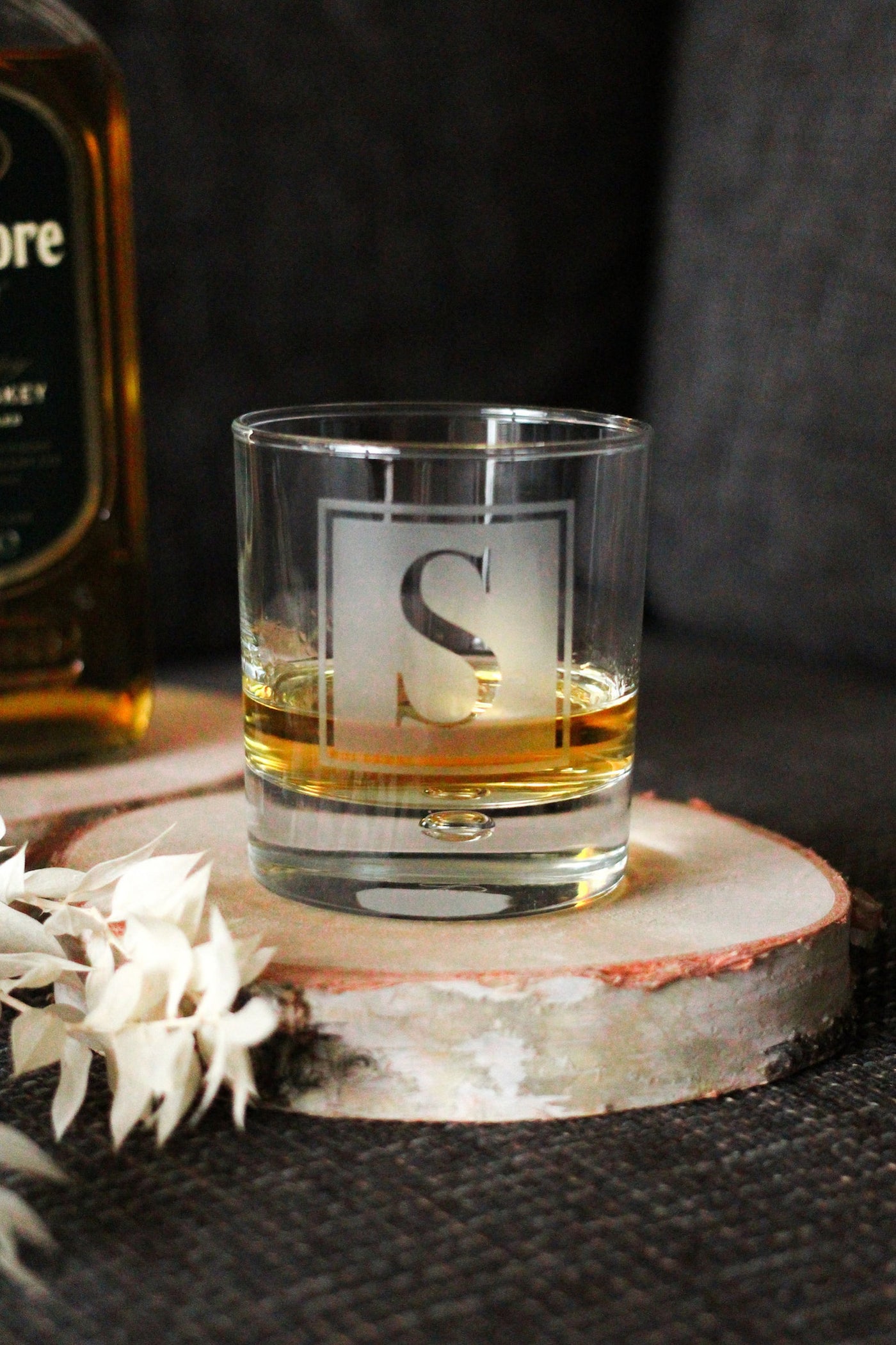 Whiskeyglas mit Initial