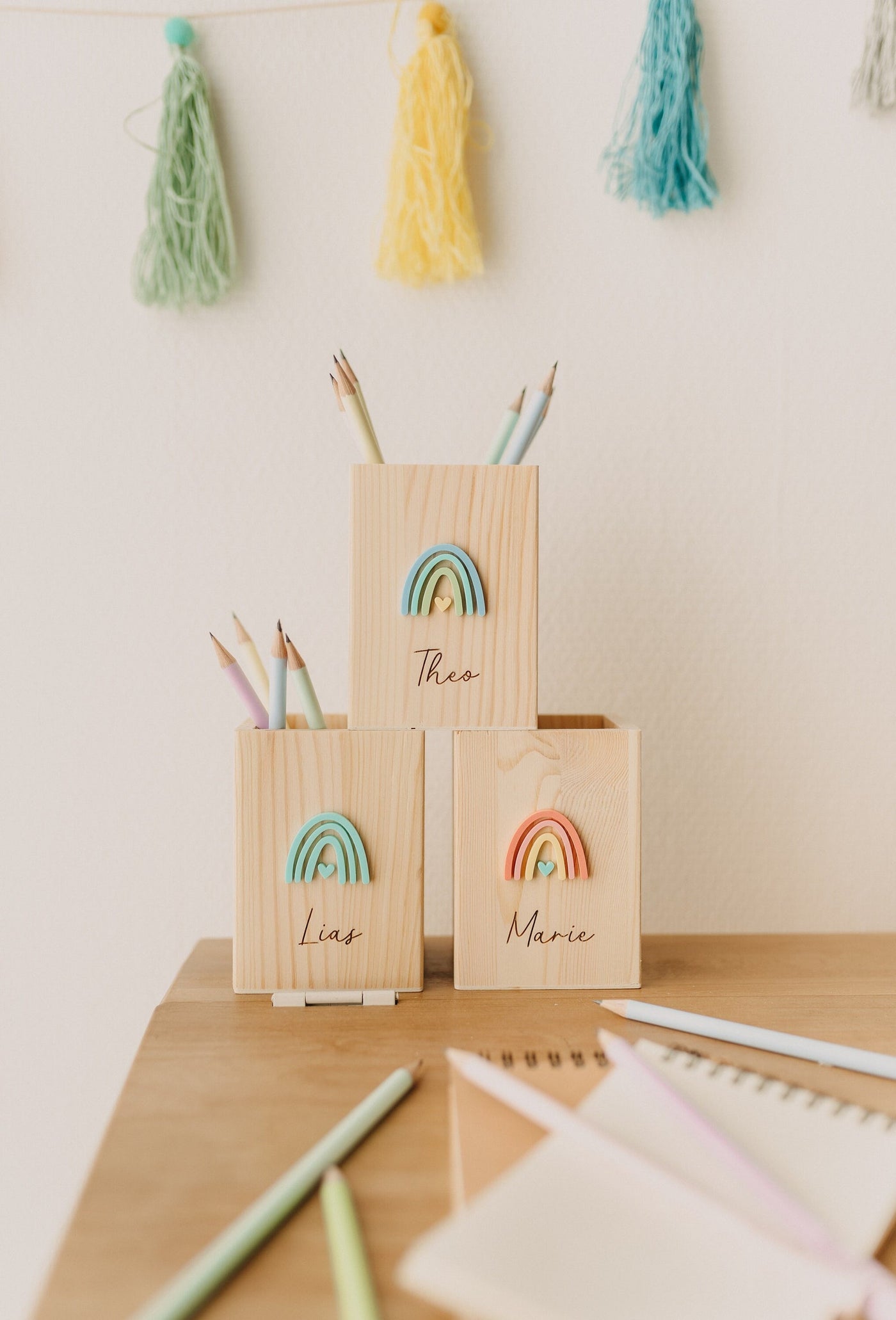 Stiftebecher mit Regenbogen